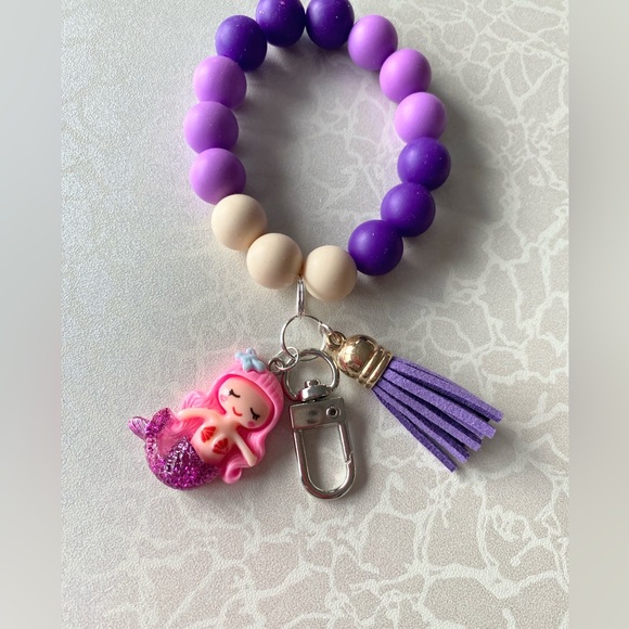 Beaded Wristlet with Mermaid Charm and cell phone connector card - Picture 3 of 6
